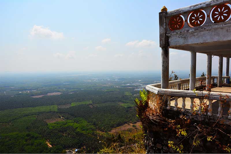 khao-phanom-bencha